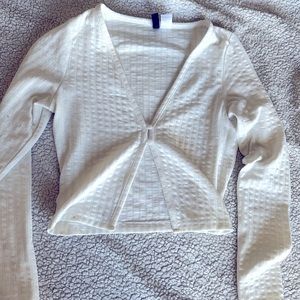 H&M White long sleeve top size Small with buttons